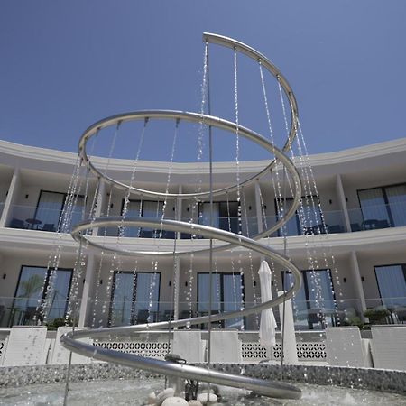 Ebbi Hotel Dhermi Exterior photo